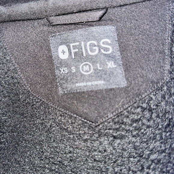Figs On Shift Sherpa Scrub Jacket - Picture 3 of 10